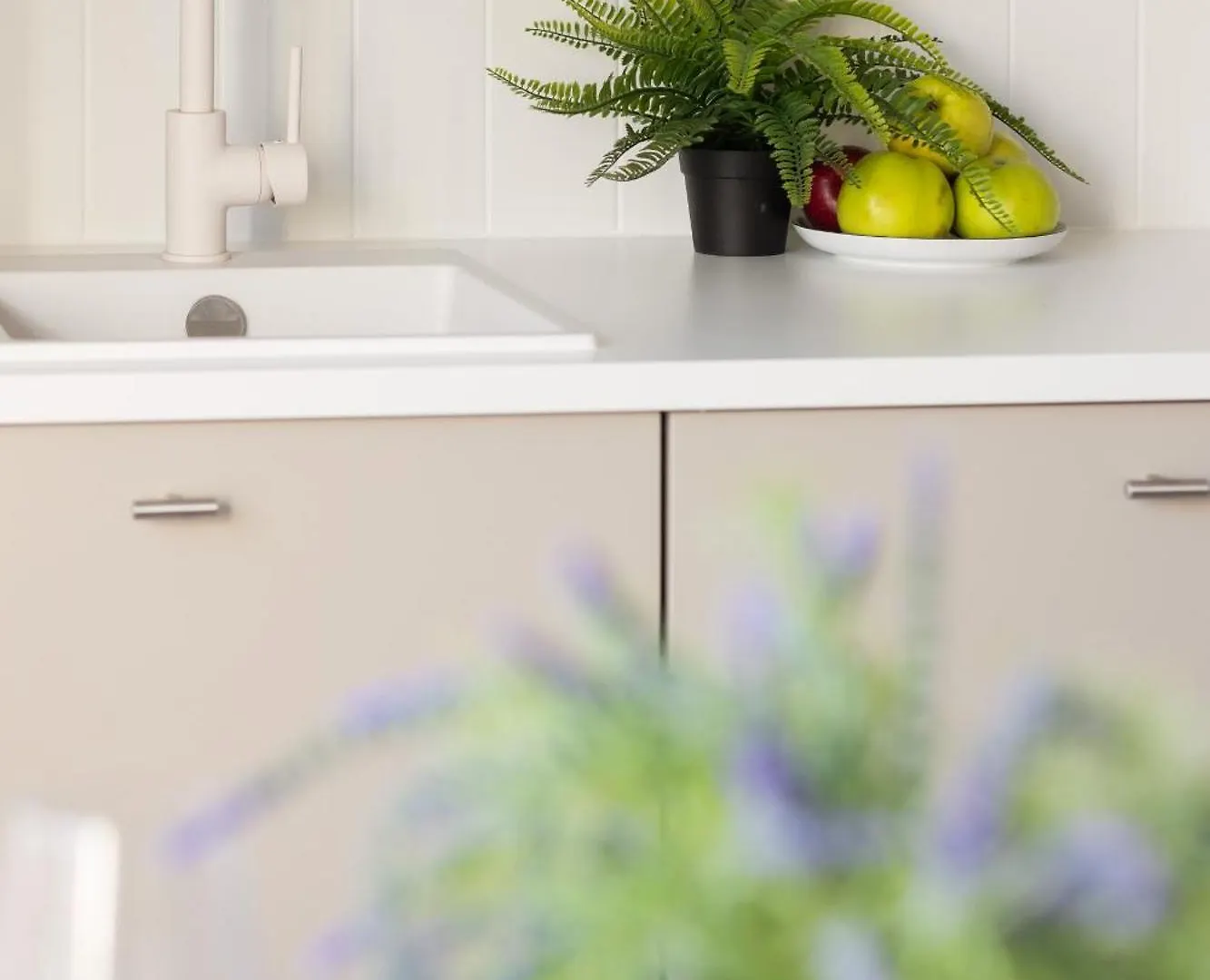 Warszawa Bright 2-Bedroom Apartment By Noclegi Renters