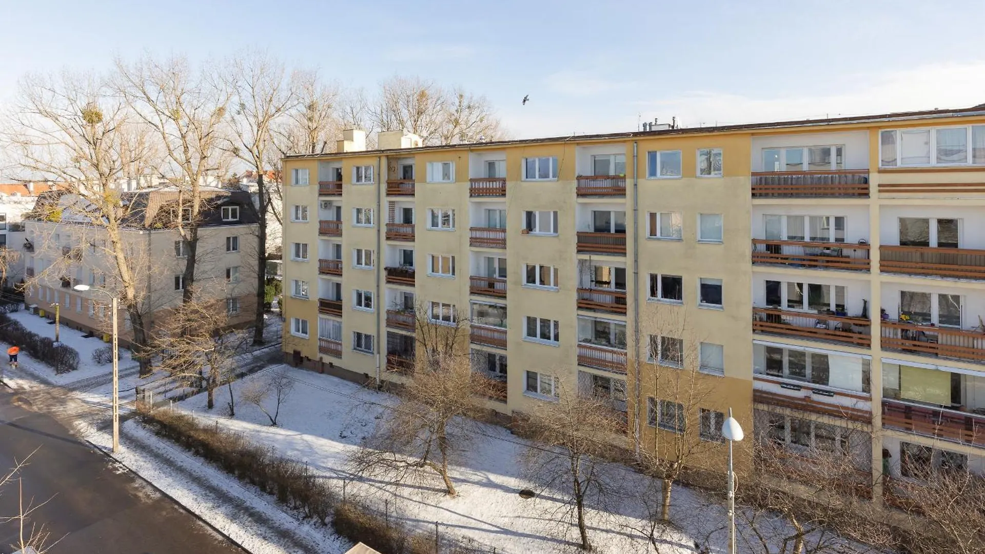 Warszawa Bright 2-Bedroom Apartment By Noclegi Renters  Warsaw