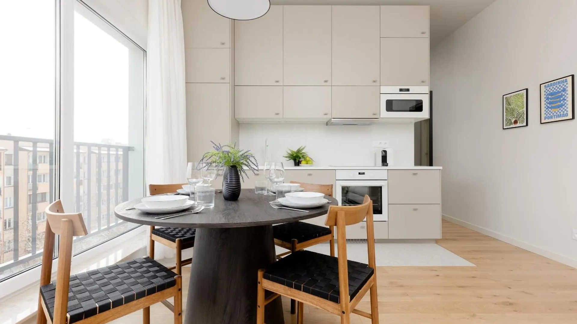 Warszawa Bright 2-Bedroom Apartment By Noclegi Renters Poland