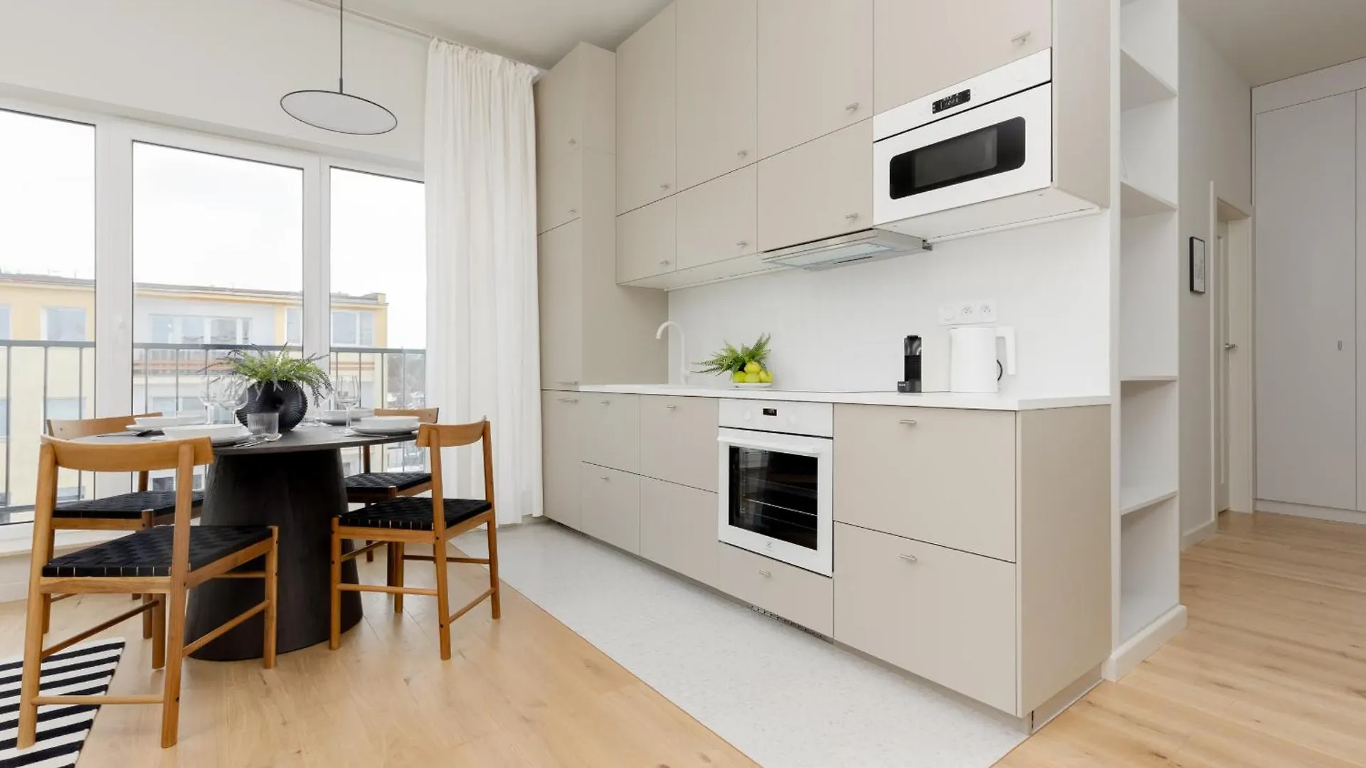 Warszawa Bright 2-Bedroom Apartment By Noclegi Renters Poland